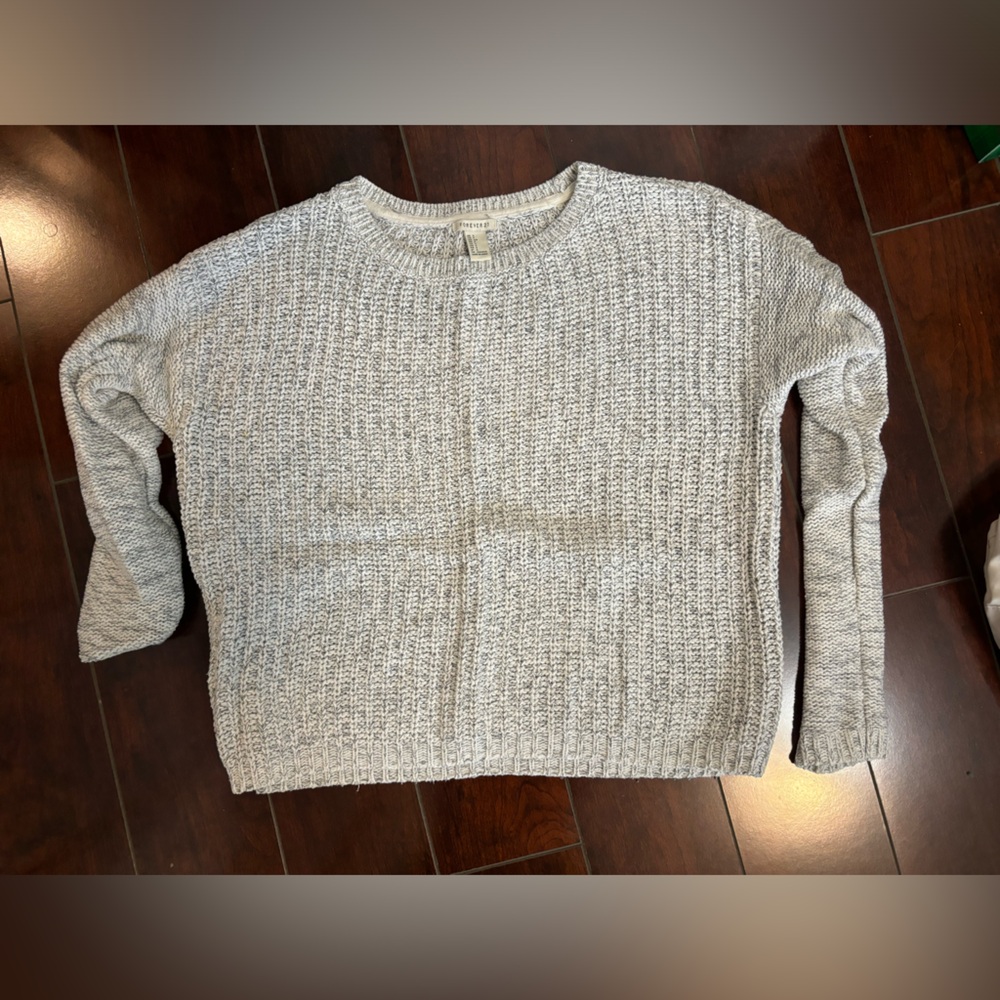 Women’s Gray Sweater